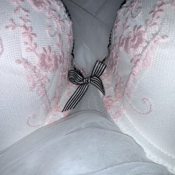 Victoria's Secret Bra Bridal Demi Longline Dream Angels White Tulle Pink 34C NWT - Picture 4 of 13